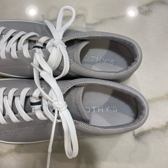 Rothy’s Sneakers size 9 Storm Gray NWOT - Picture 4 of 15